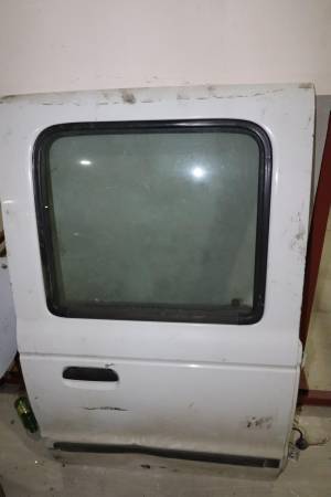 FORD RANGER 2.5 TDCİ ÇIKMA PARÇA  1998-2006 SAĞ ARKA KAPI